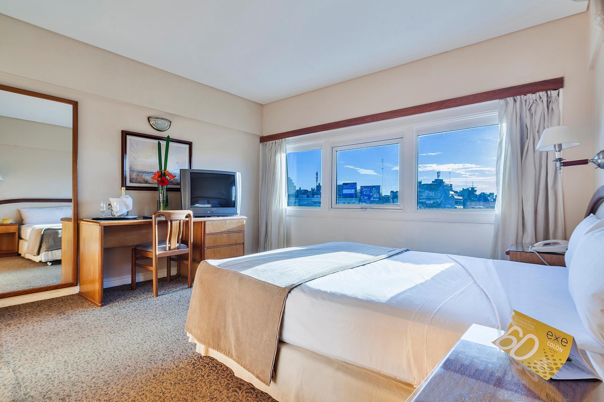Exe Hotel Colon Buenos Aires Kültér fotó